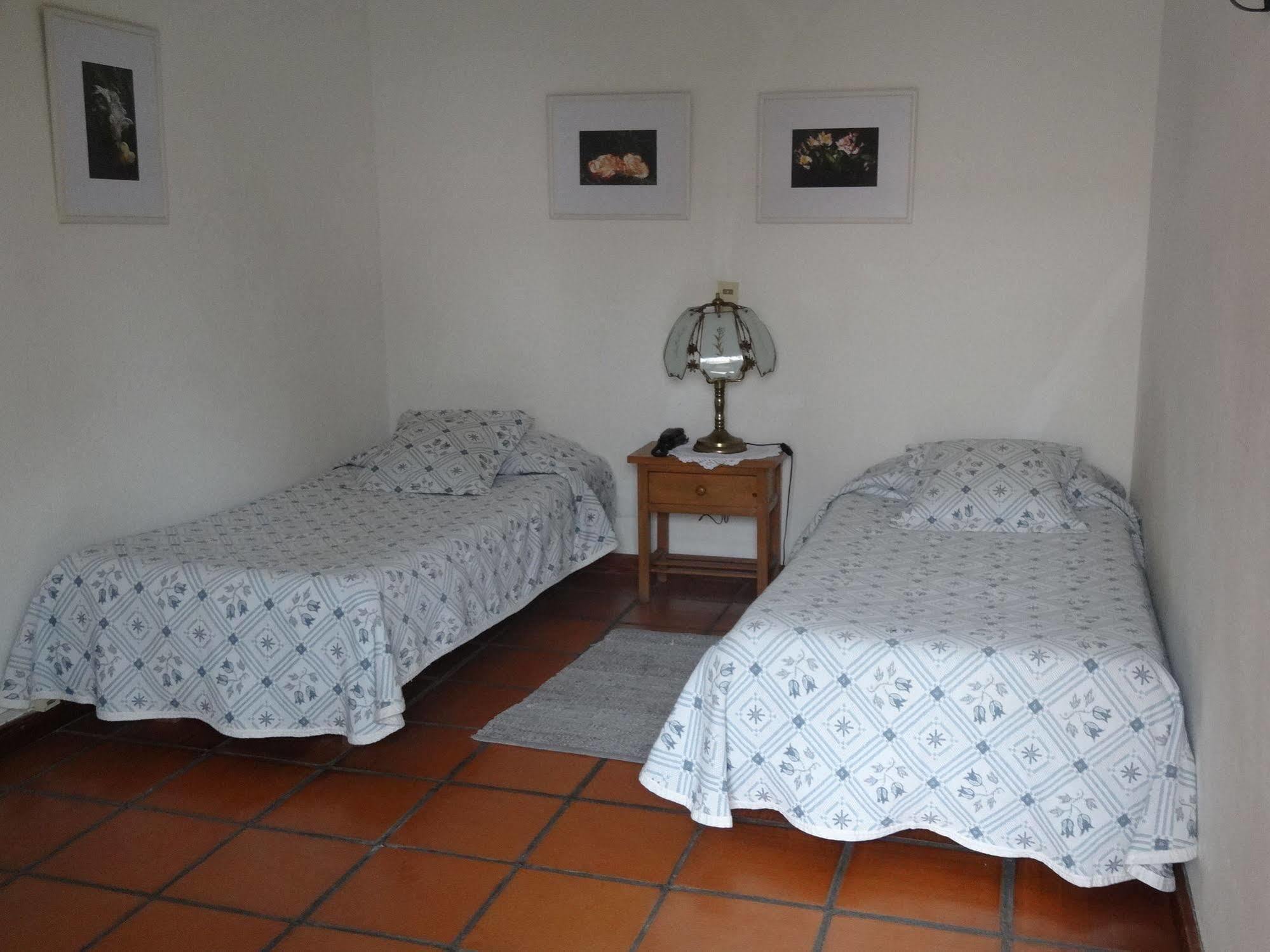 Posada De La Flor Colonia del Sacramento Exteriör bild